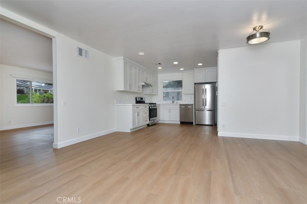 7006 Helmsdale Road West Hills, CA 91307 - Photo 17 of 41