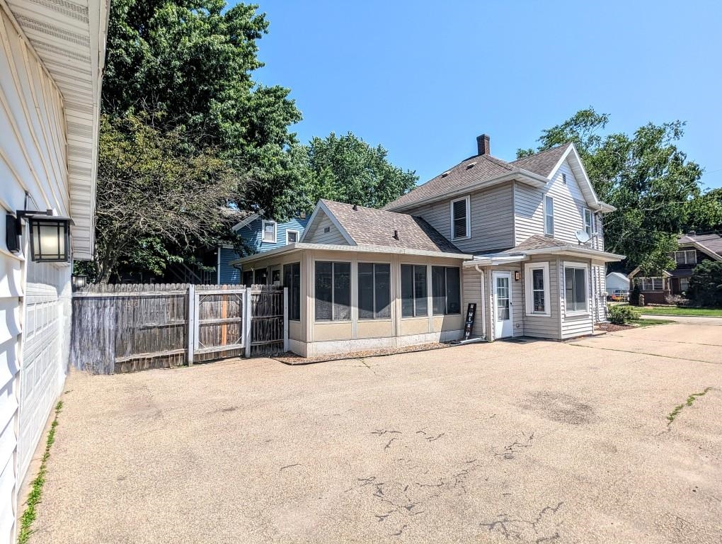 232 4th Street Neenah, WI 54956 - Photo 31 of 35