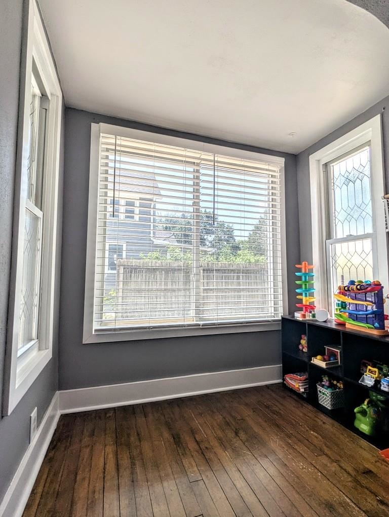 232 4th Street Neenah, WI 54956 - Photo 6 of 35