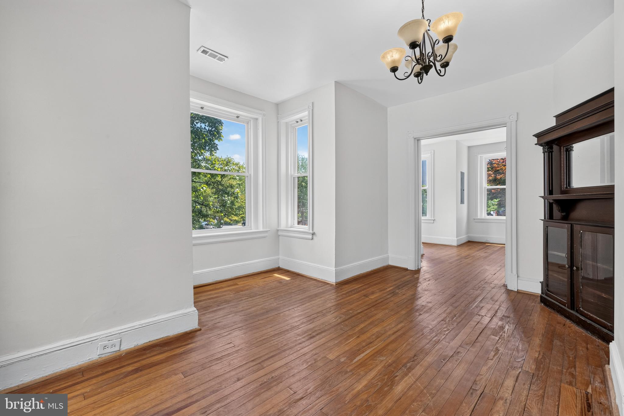 1252 E Street Northeast, Unit A Washington, DC 20002 - Photo 8 of 28 Dining room