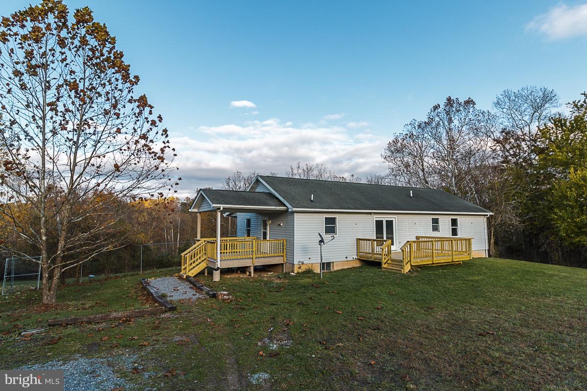 311 Writt Road Shepherdstown, WV 25443 - Photo 2 of 30 Exterior (General)