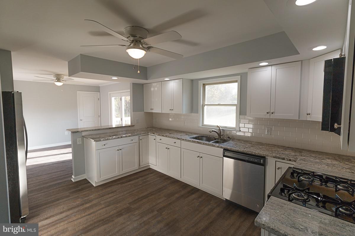 311 Writt Road Shepherdstown, WV 25443 - Photo 3 of 30 Kitchen