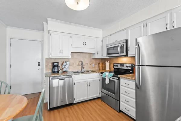 $299,900 | 9520 Shore Drive, Unit 3F, Myrtle Beach, SC 29572
