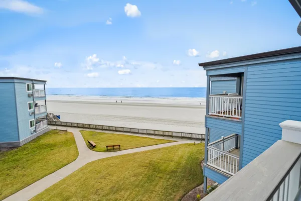 $299,900 | 9520 Shore Drive, Unit 3F, Myrtle Beach, SC 29572