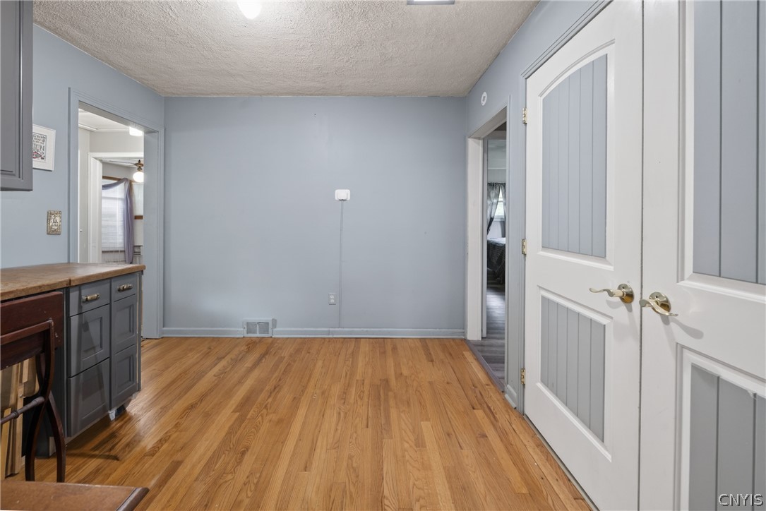 7151 Collamer Road East Syracuse, NY 13057 - Photo 18 of 29