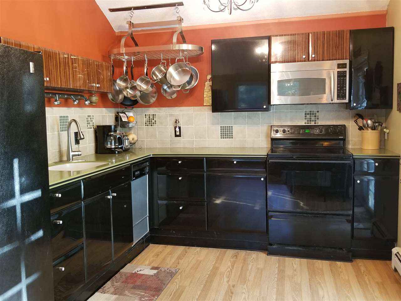 31 Crown Point Road Rochester, NH 03867 - Photo 2 of 14