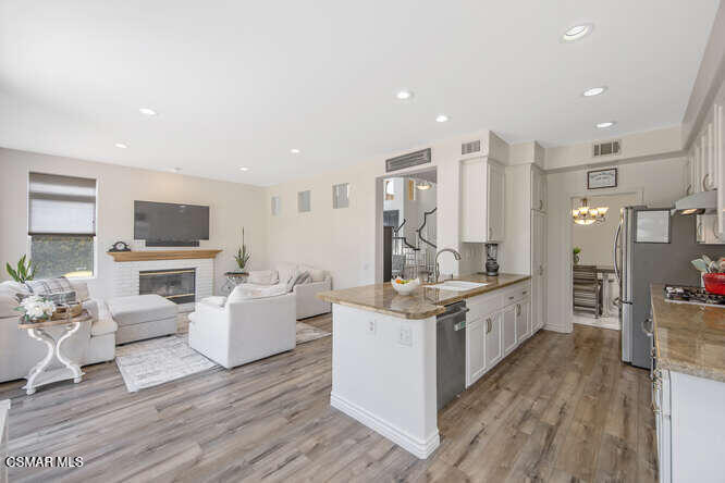 11111 Terraceridge Road Moorpark, CA 93021 - Photo 12 of 44 11111 Terraceridge Rd Moorpark-small-023