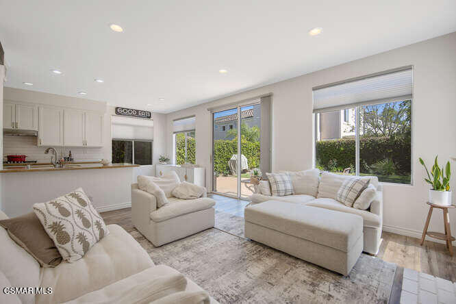 11111 Terraceridge Road Moorpark, CA 93021 - Photo 13 of 44 11111 Terraceridge Rd Moorpark-small-018