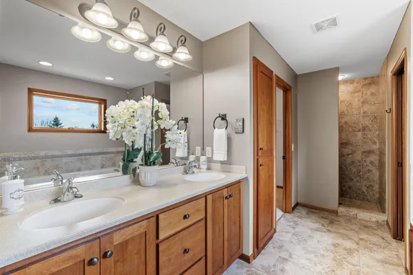 $709,900 | 6364 Red Fox Road, Lino Lakes, MN 55014