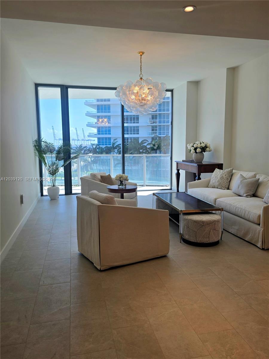 500 Alton Road, Unit 904 Miami Beach, FL 33139 - Photo 2 of 31