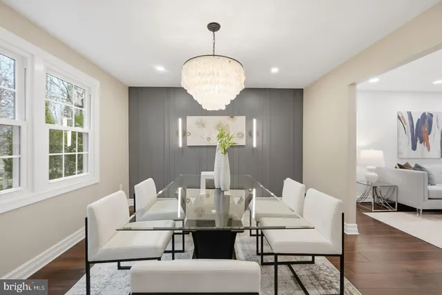 $990,000 | 5918 Oakland Park Drive, Burke, VA 22015