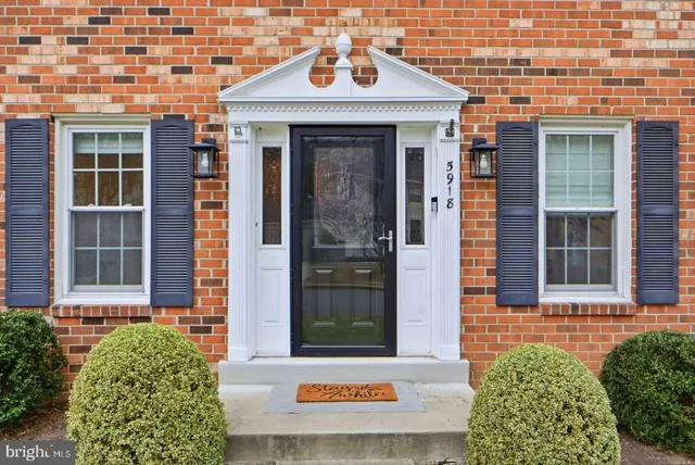 $990,000 | 5918 Oakland Park Drive, Burke, VA 22015