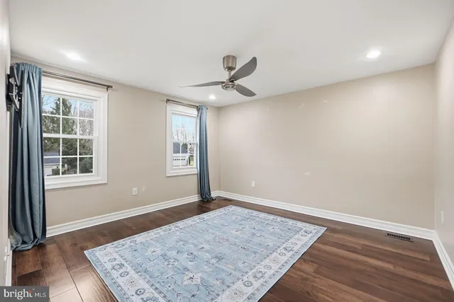 $990,000 | 5918 Oakland Park Drive, Burke, VA 22015