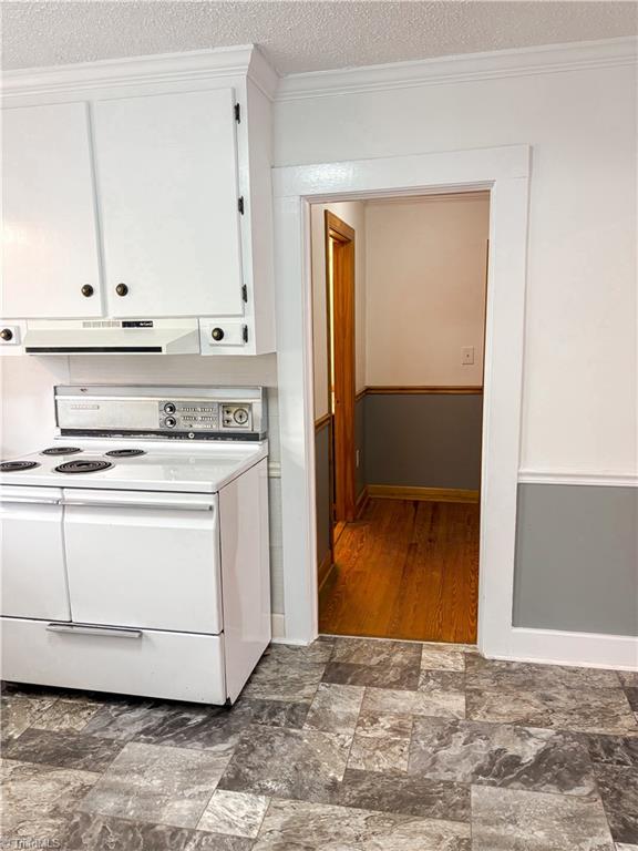 309 Holly Springs Road Mount Airy, NC 27030 - Photo 12 of 36 Gallery Image 12