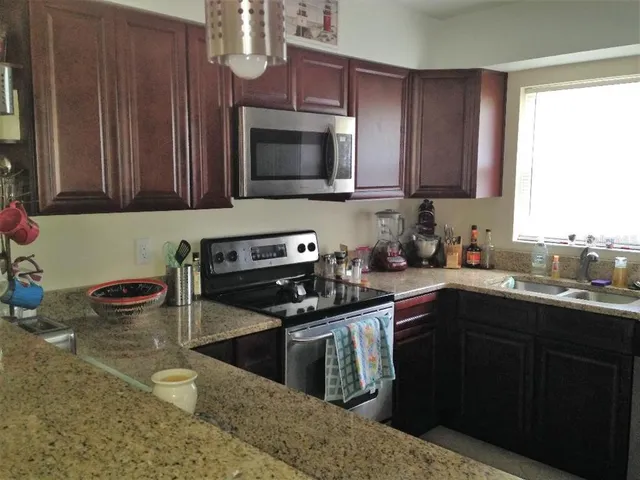 $2,000 | 1498 Findlay Street, Deltona, FL 32725