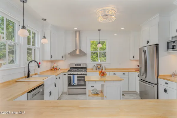 $774,000 | 405 Hancock Street, New Bern, NC 28560