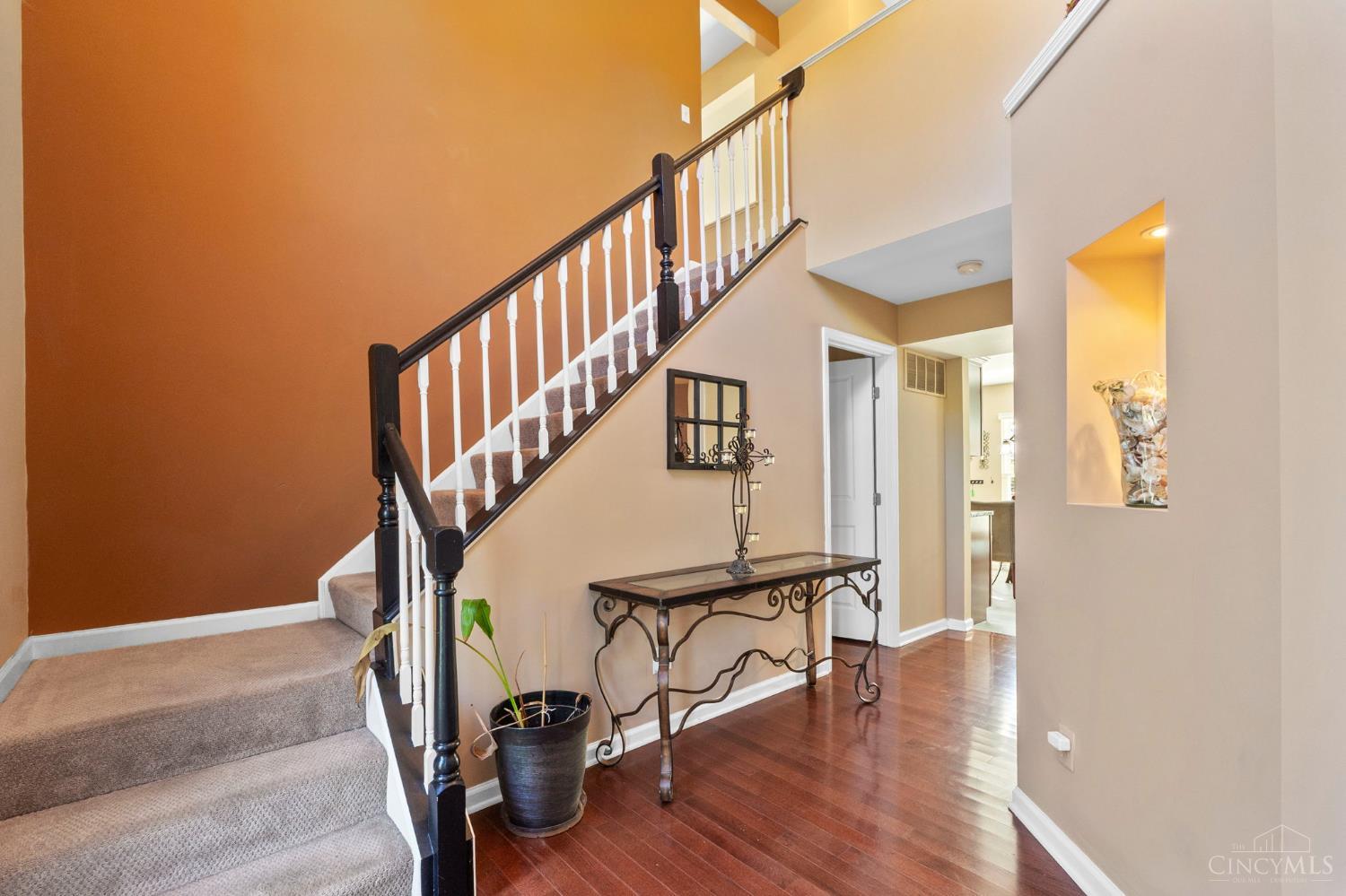 8892 Rambling Ridge Drive West Chester, OH 45069 - Photo 6 of 66 Gallery Image 6