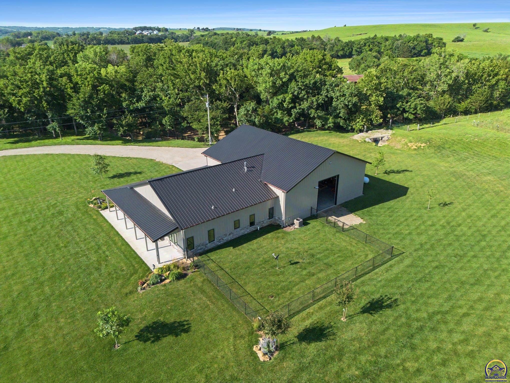 2209 Southwest Glick Road Topeka, KS 66615 - Photo 32 of 34