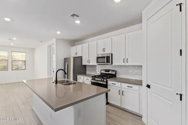 $2,495 | 21301 West Roanoke Avenue, Buckeye, AZ 85396