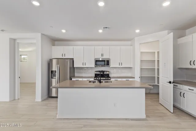 $2,495 | 21301 West Roanoke Avenue, Buckeye, AZ 85396