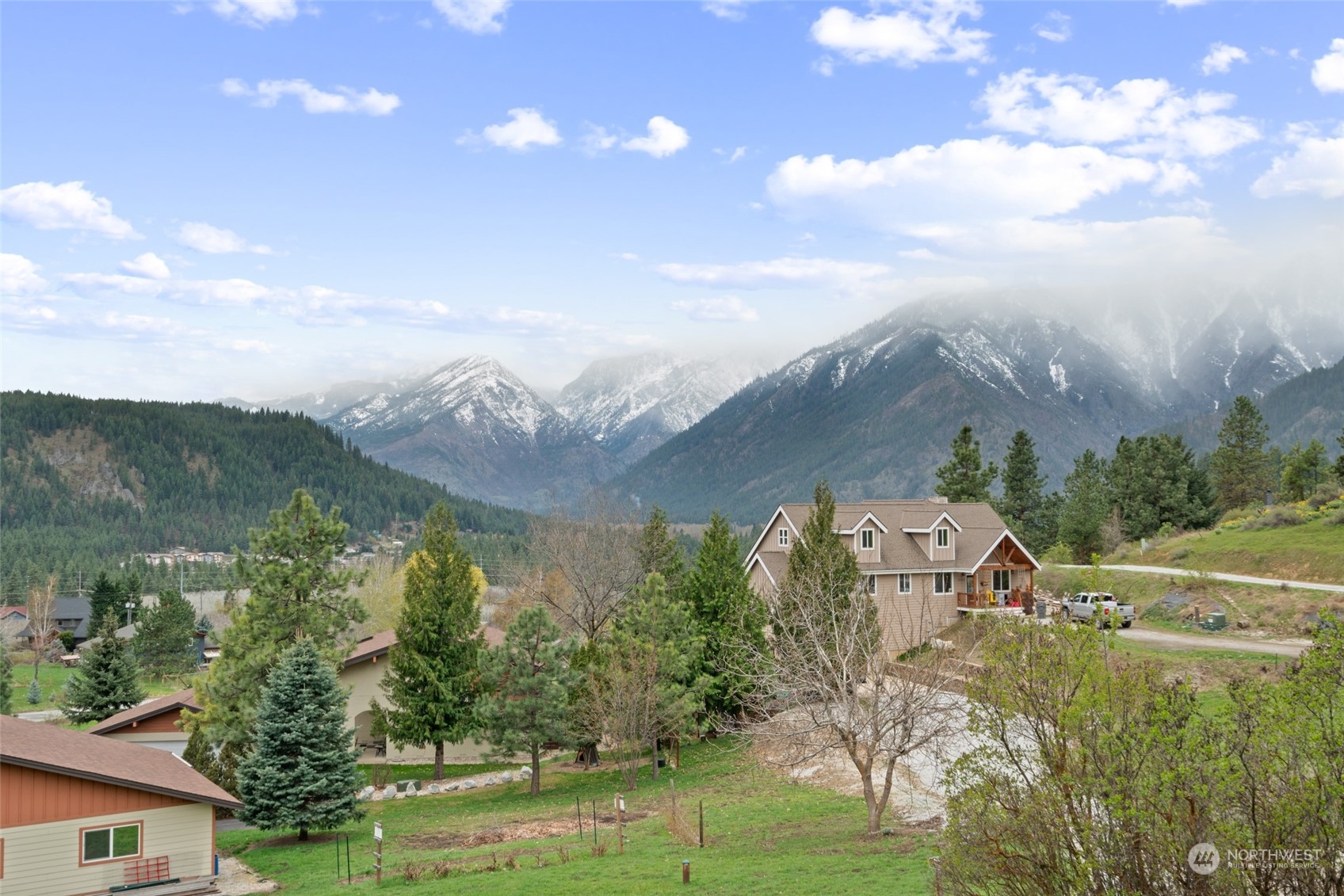 10570 Fox Road Leavenworth, WA 98826 - Photo 3 of 40 Gallery Image 3