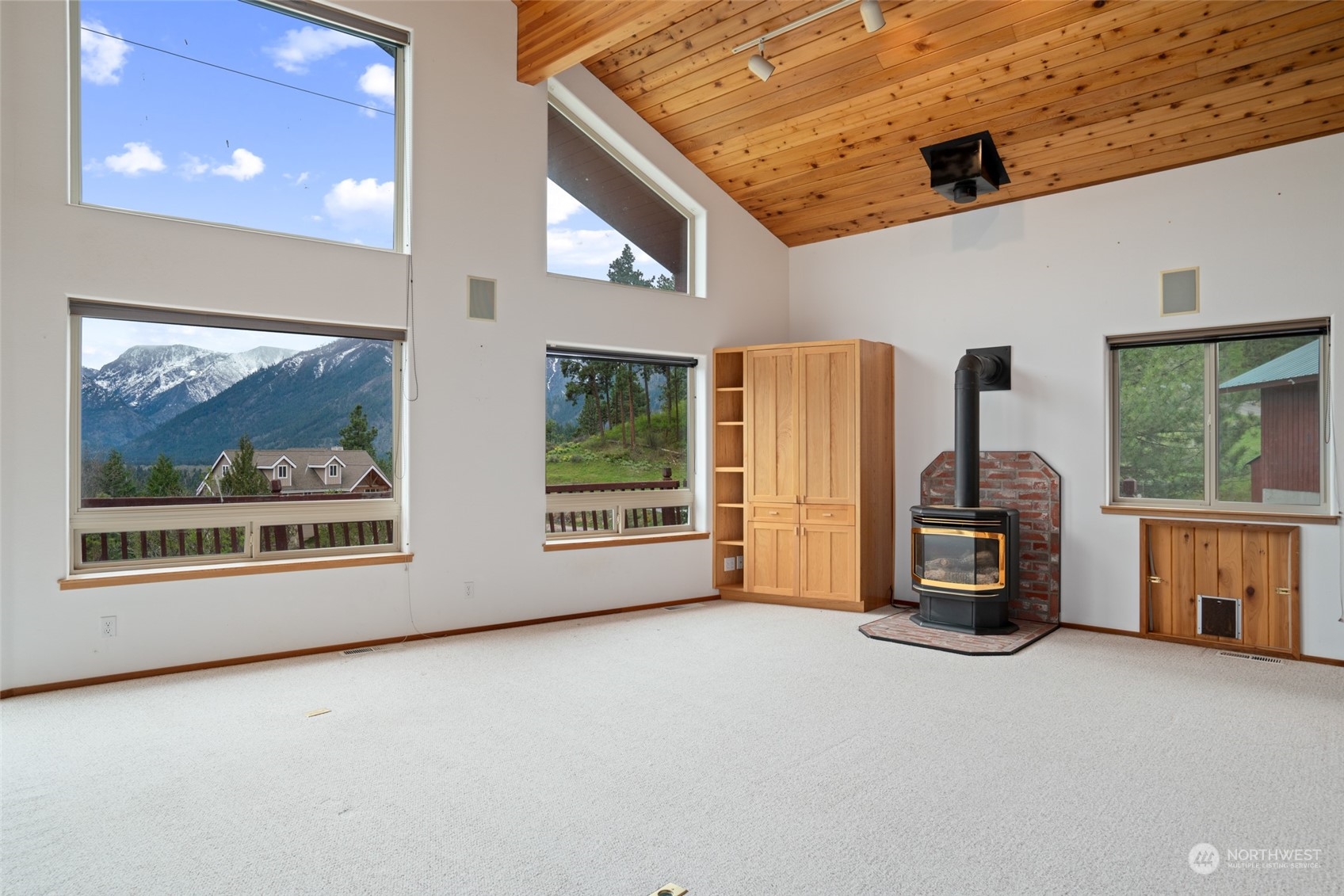 10570 Fox Road Leavenworth, WA 98826 - Photo 8 of 40 Gallery Image 8