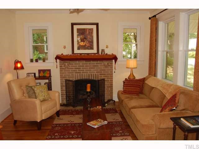 604 Dixie Trail Raleigh, NC 27607 - Photo 2 of 12 Living Room