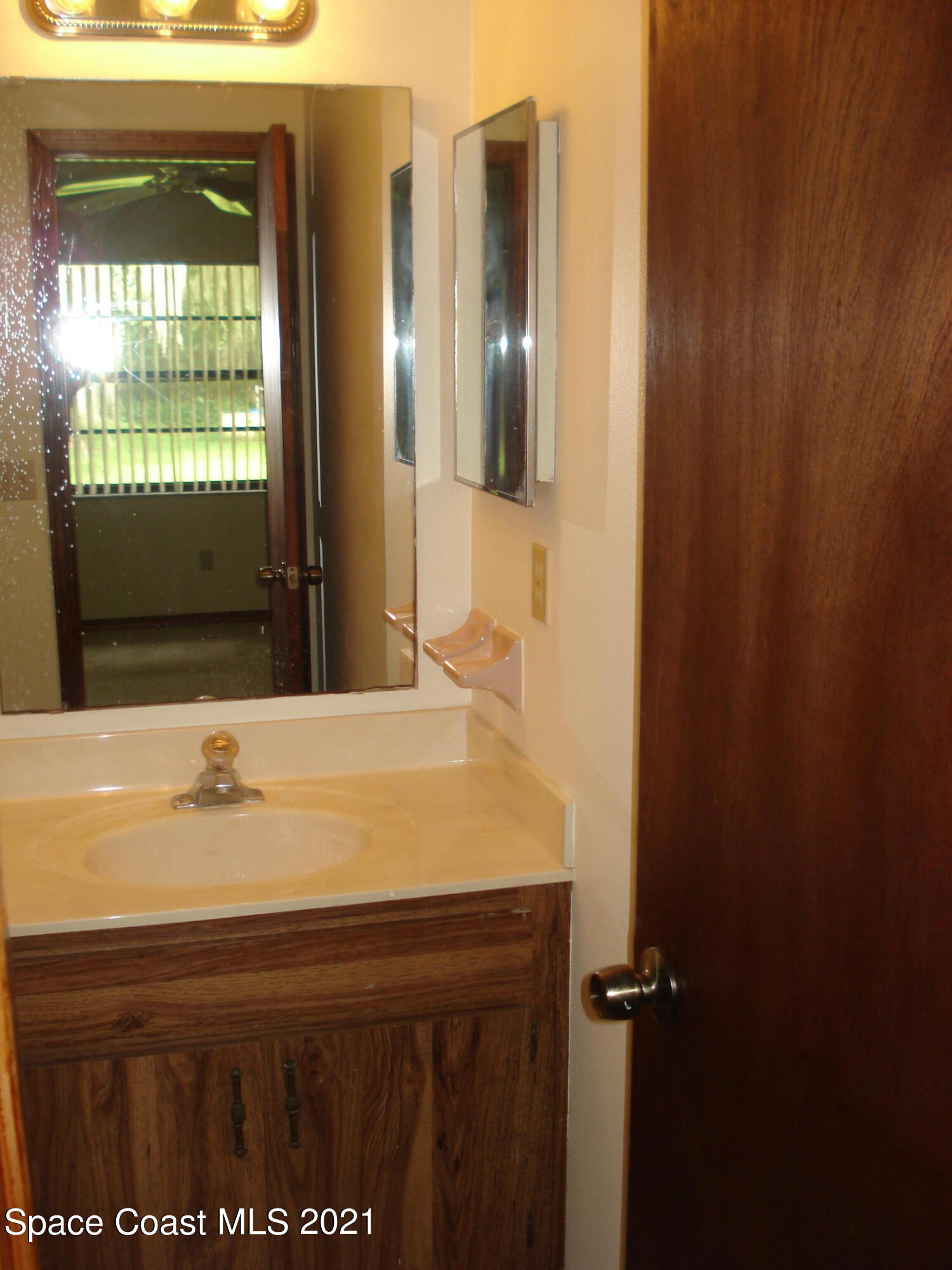 5620 Sisson Road Titusville, FL 32780 - Photo 16 of 22 DSC00479
