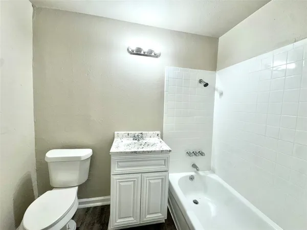$695 | 1756 West Main Street, Unit 23, Houston, TX 77098