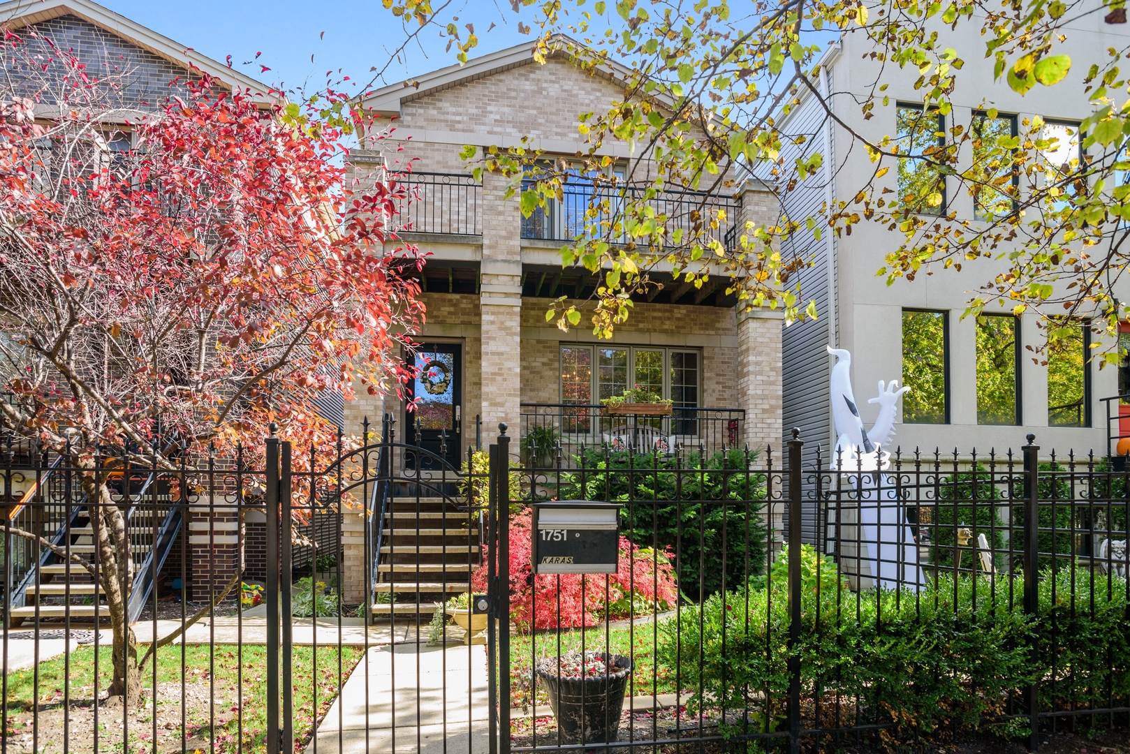 1751 North Fairfield Avenue Chicago, IL 60647 - Photo 1 of 26