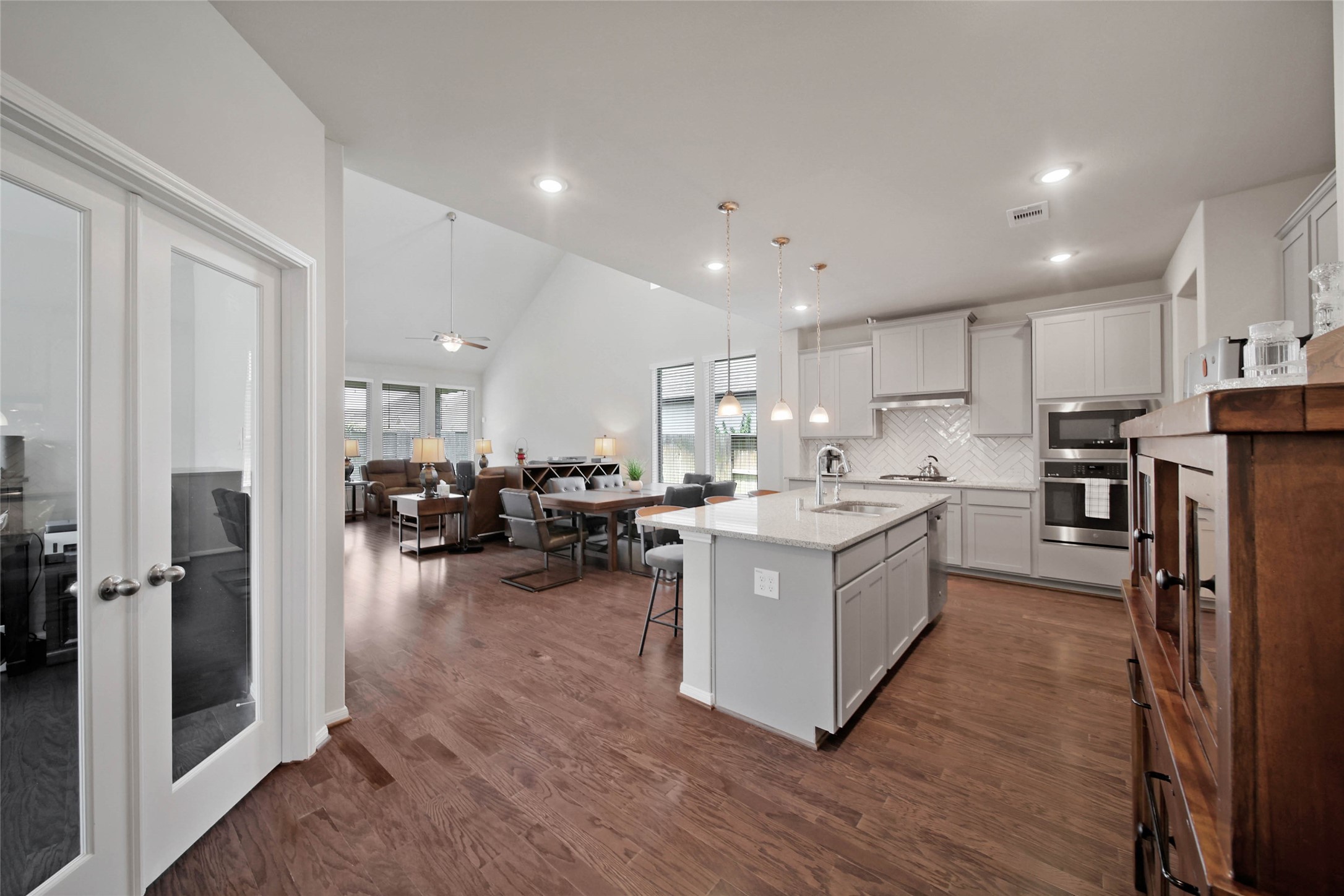 3715 Handel Drive Rosharon, TX 77583 - Photo 4 of 40