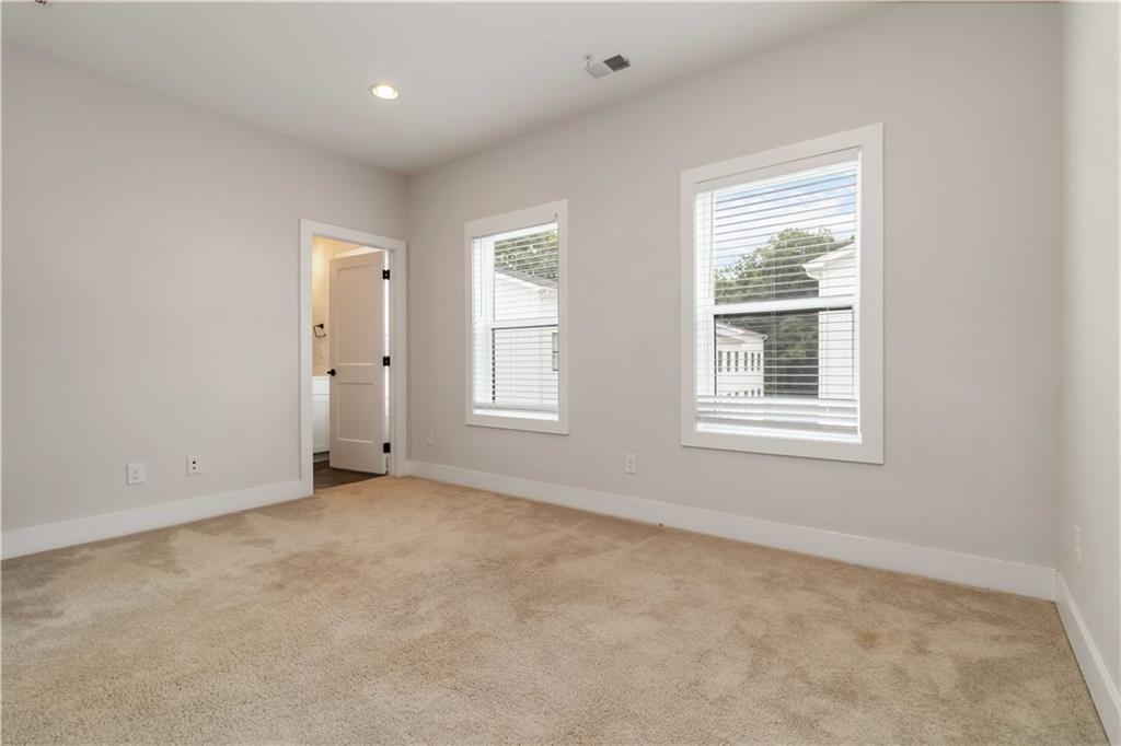 2461 Sycamore Road Northwest Atlanta, GA 30318 - Photo 13 of 16 Gallery Image 13