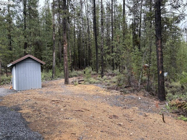 17717 Highway 58 Crescent Lake, OR 97733 - Photo 37 of 41