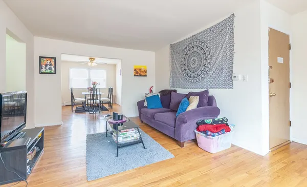 $1,950 | 1324 West Lunt Avenue, Unit 308, Chicago, IL 60626
