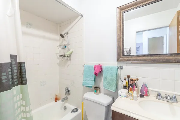 $1,950 | 1324 West Lunt Avenue, Unit 308, Chicago, IL 60626