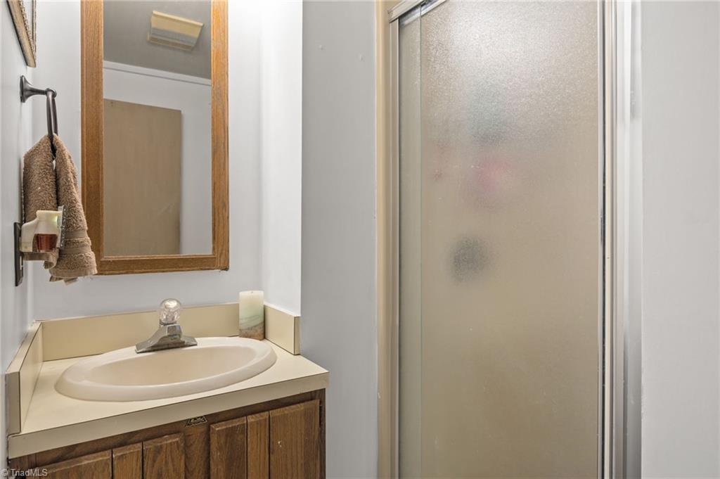 3310 Old Mill Farm Road Lexington, NC 27295 - Photo 23 of 42 Downstairs Full Bathroom