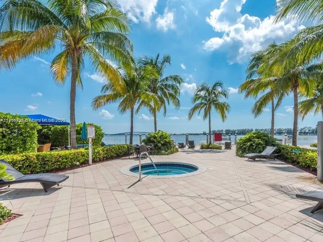 $535,000 | 2101 Brickell Avenue, Unit 2103, Miami, FL 33129