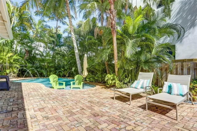 a view of outdoor space yard and patio