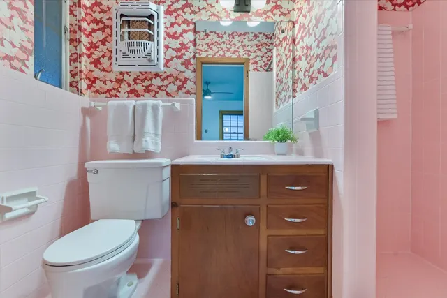 $759,900 | 5723 Highland Hills Drive, Austin, TX 78731