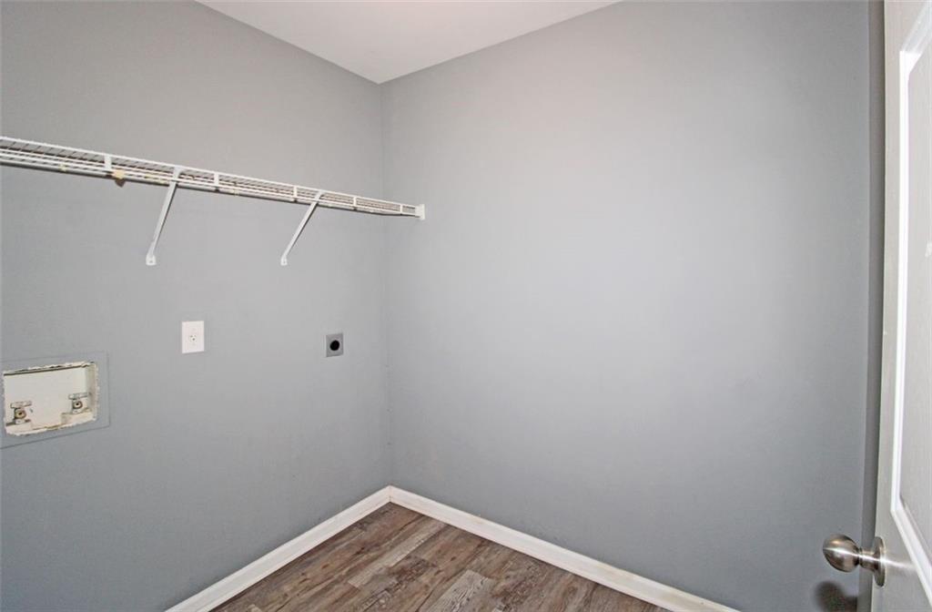 6263 Shell Drive Southwest Atlanta, GA 30331 - Photo 17 of 40 Gallery Image 17