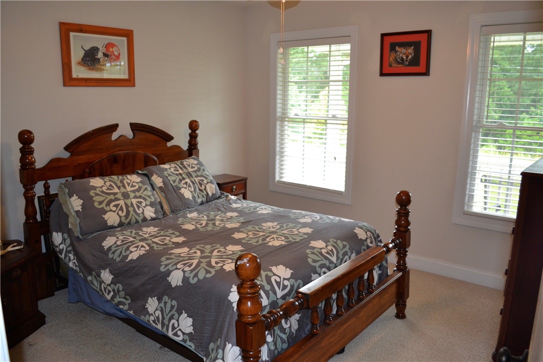 137 Ridgeland Drive Six Mile, SC 29682 - Photo 13 of 19 Gallery Image 13