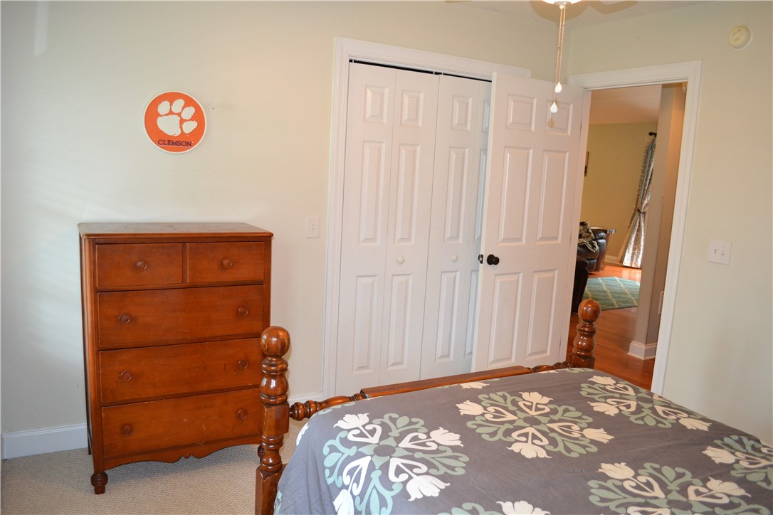 137 Ridgeland Drive Six Mile, SC 29682 - Photo 14 of 19 Gallery Image 14