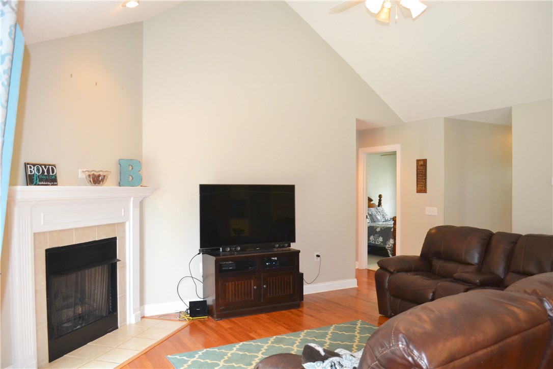 137 Ridgeland Drive Six Mile, SC 29682 - Photo 6 of 19 Gallery Image 6