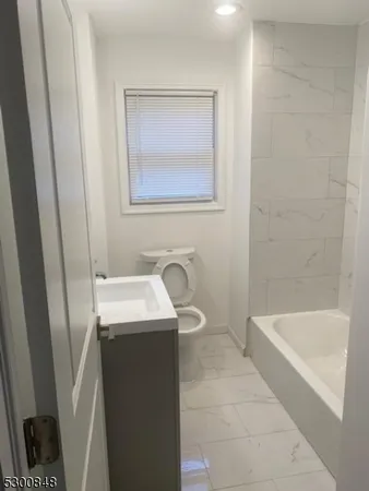 $3,000 | 56 Maple Avenue, Unit 1, Montclair, NJ 07042