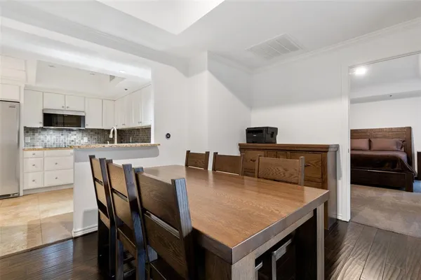 $457,900 | 5909 Luther Lane, Unit 1902, Dallas, TX 75225