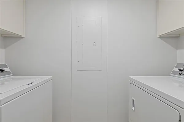 $457,900 | 5909 Luther Lane, Unit 1902, Dallas, TX 75225