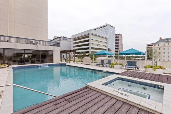 $457,900 | 5909 Luther Lane, Unit 1902, Dallas, TX 75225