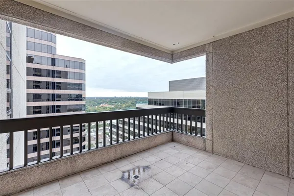 $457,900 | 5909 Luther Lane, Unit 1902, Dallas, TX 75225