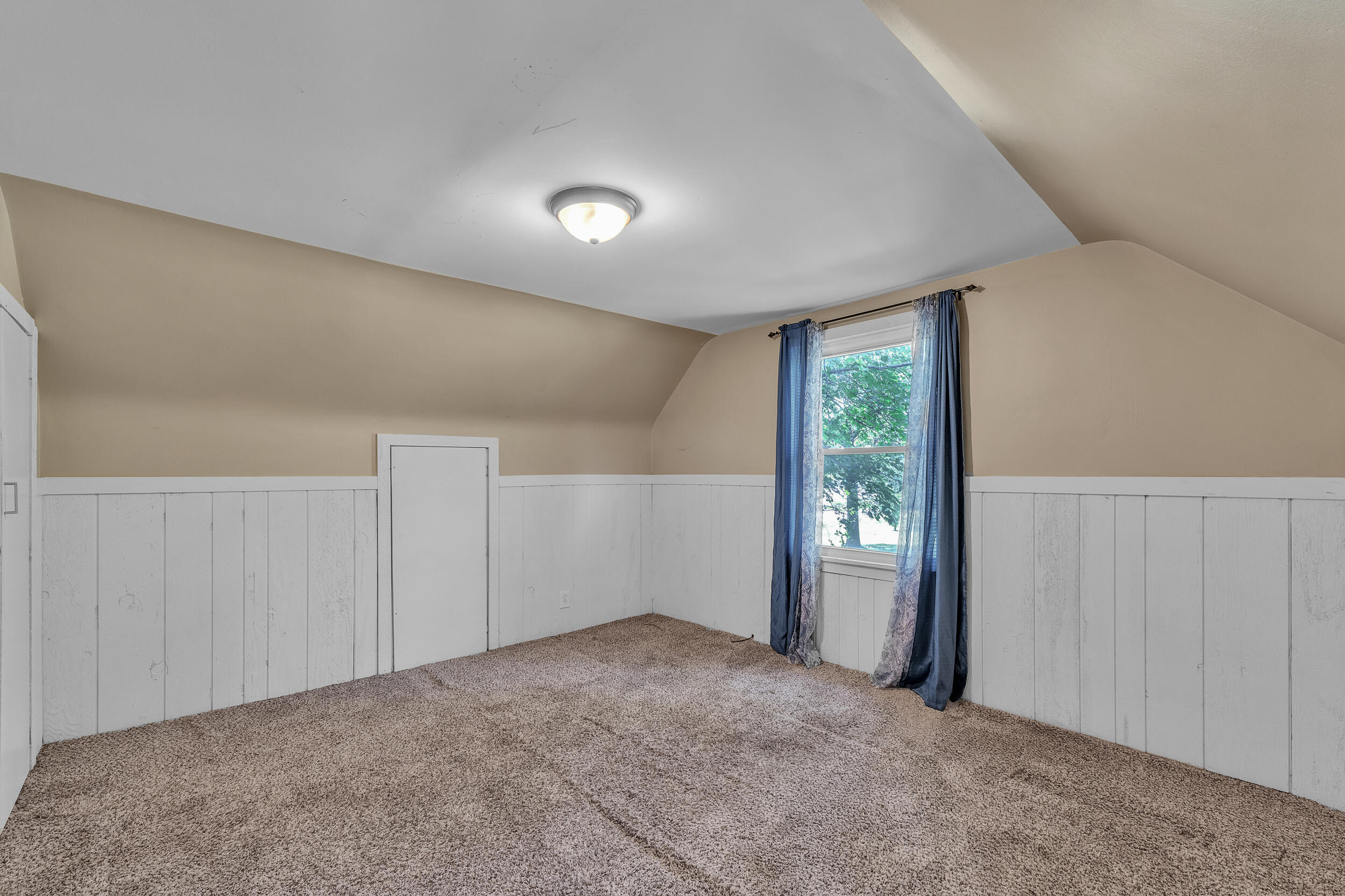 38136 Van Born Road Wayne, MI 48184 - Photo 23 of 40 van born-28