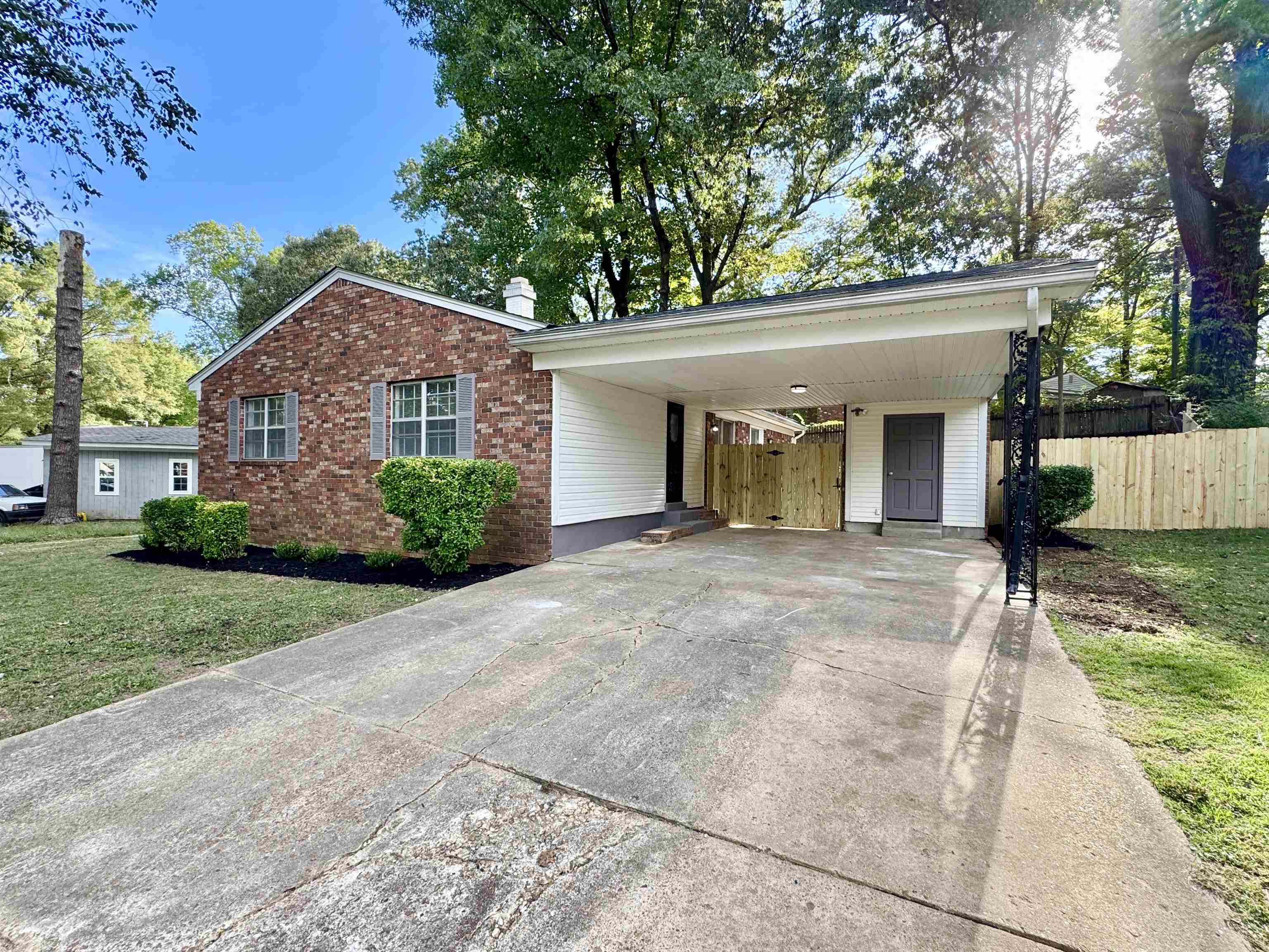 3209 Canyon Road Memphis, TN 38134 - Photo 29 of 30 front view of a house with a yard